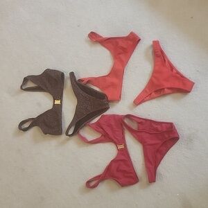 3 Kendall & Kylie bikinis